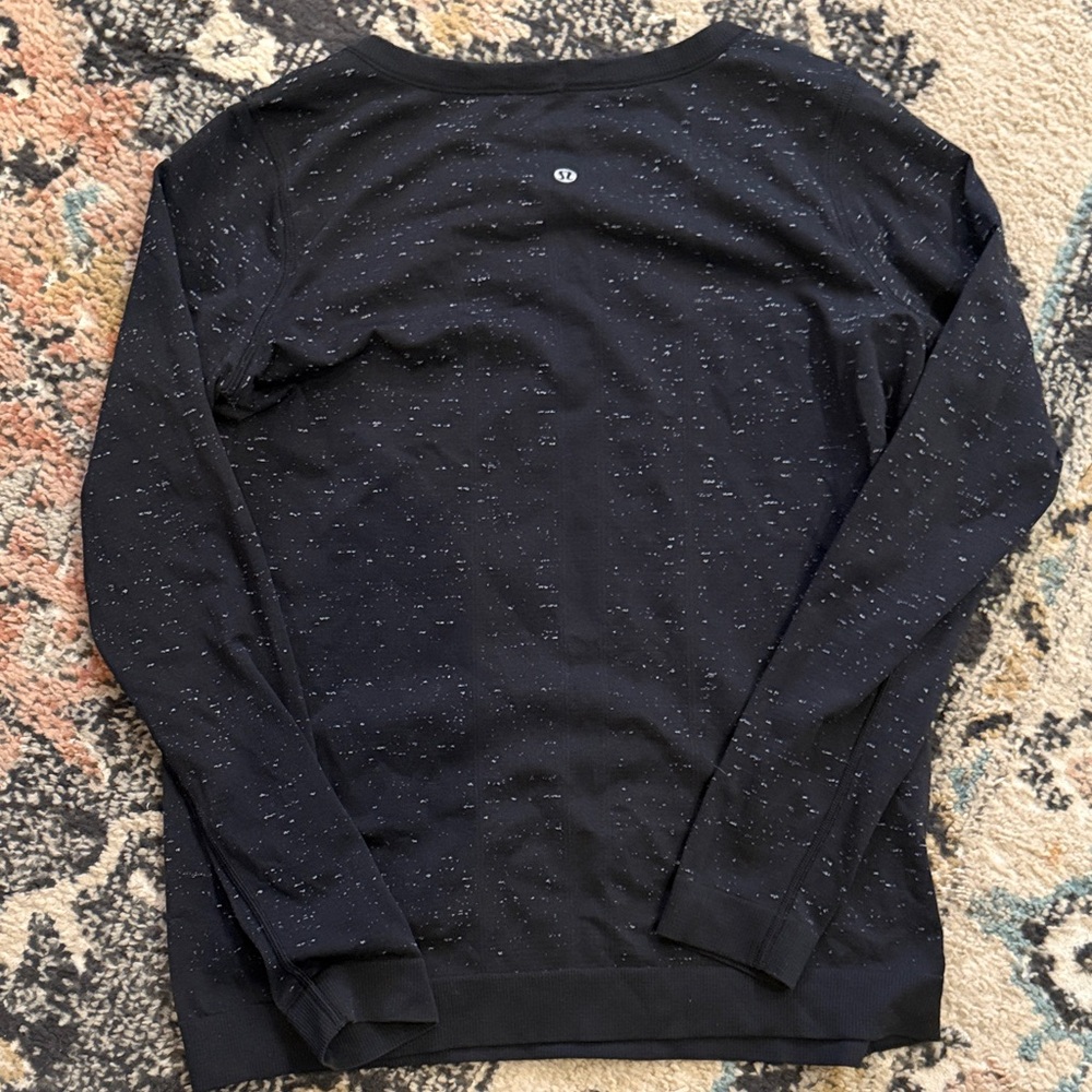 Lululemon relaxed fit swiftly size 8